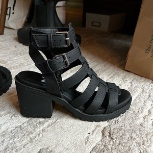 Dirty Laundry Black Sandals